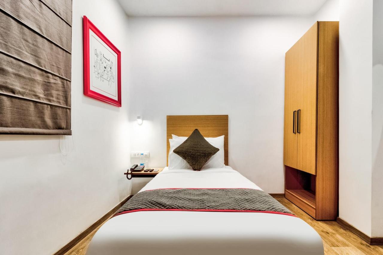 Oyo 78245 Collection O Hotel Crown Inn ナビムンバイ エクステリア 写真