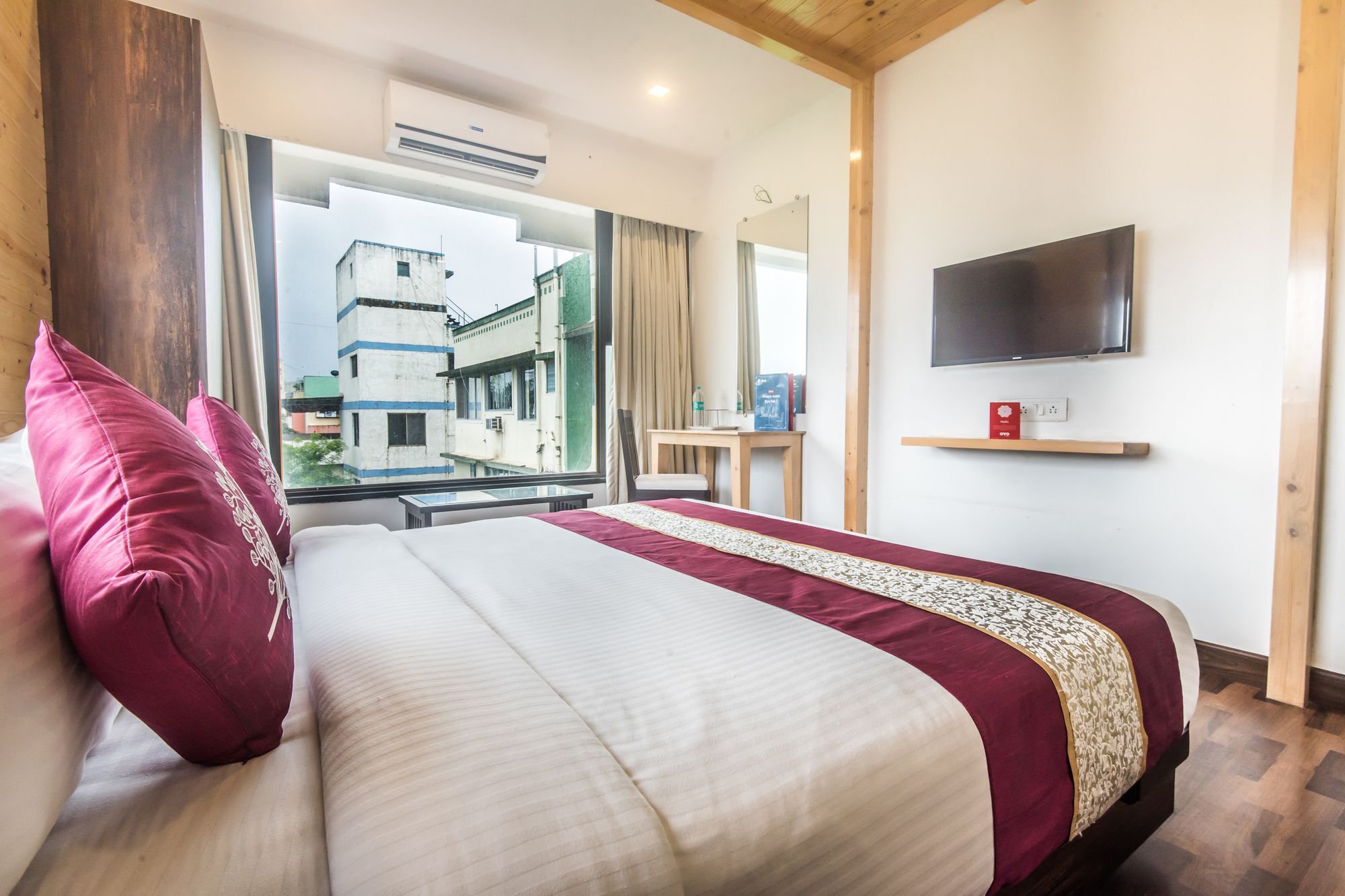 Oyo 78245 Collection O Hotel Crown Inn ナビムンバイ エクステリア 写真