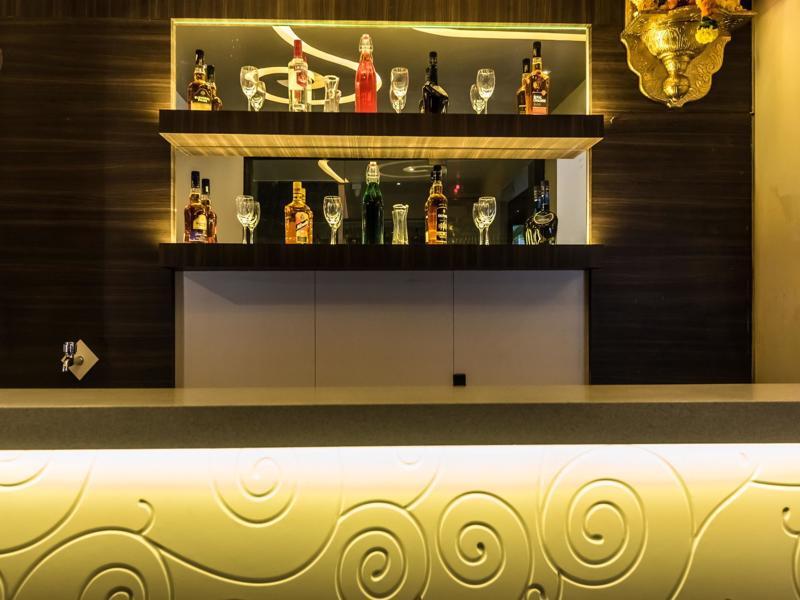 Oyo 78245 Collection O Hotel Crown Inn ナビムンバイ エクステリア 写真