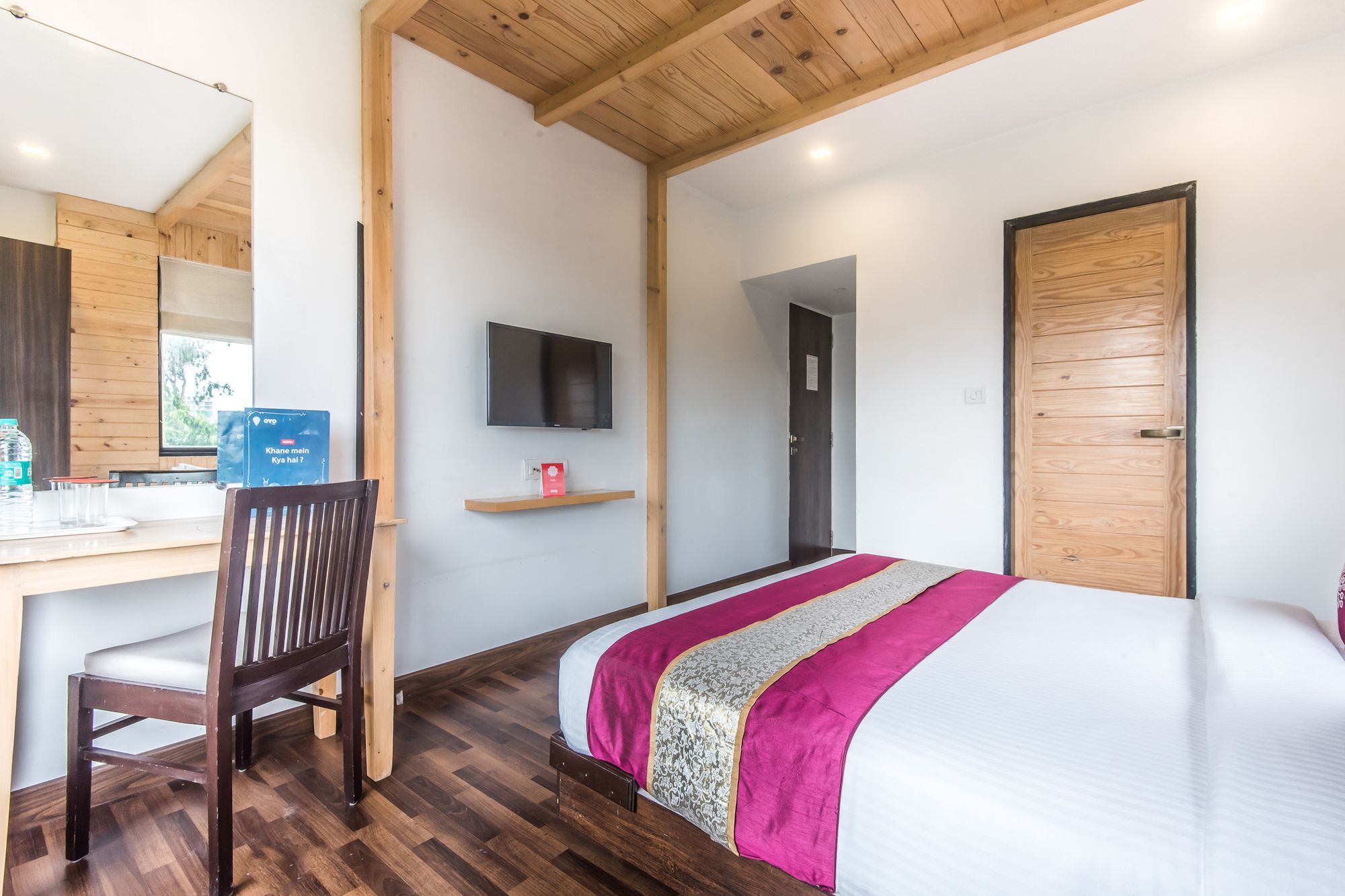 Oyo 78245 Collection O Hotel Crown Inn ナビムンバイ エクステリア 写真